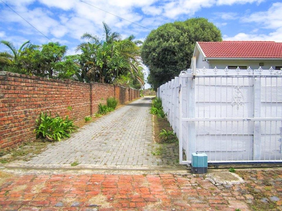 4 Bedroom Property for Sale in Beacon Bay Eastern Cape